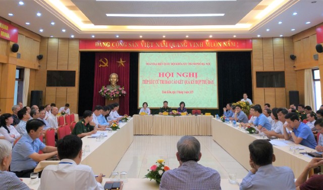 Các vị Đại biểu Quốc hội tiếp xúc cử tri báo cáo kết quả kỳ họp thứ 7,  Quốc hội khóa XIV tại Quận Ba Đình, Hoàn Kiếm và Tây Hồ